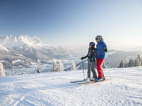 familie-skifahren-wilder-kaiser-foto-von-felbert-reiter-6danielreiterpetervonfelbert-1.jpg